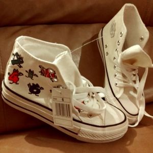 Girls cute high top tennis shoes